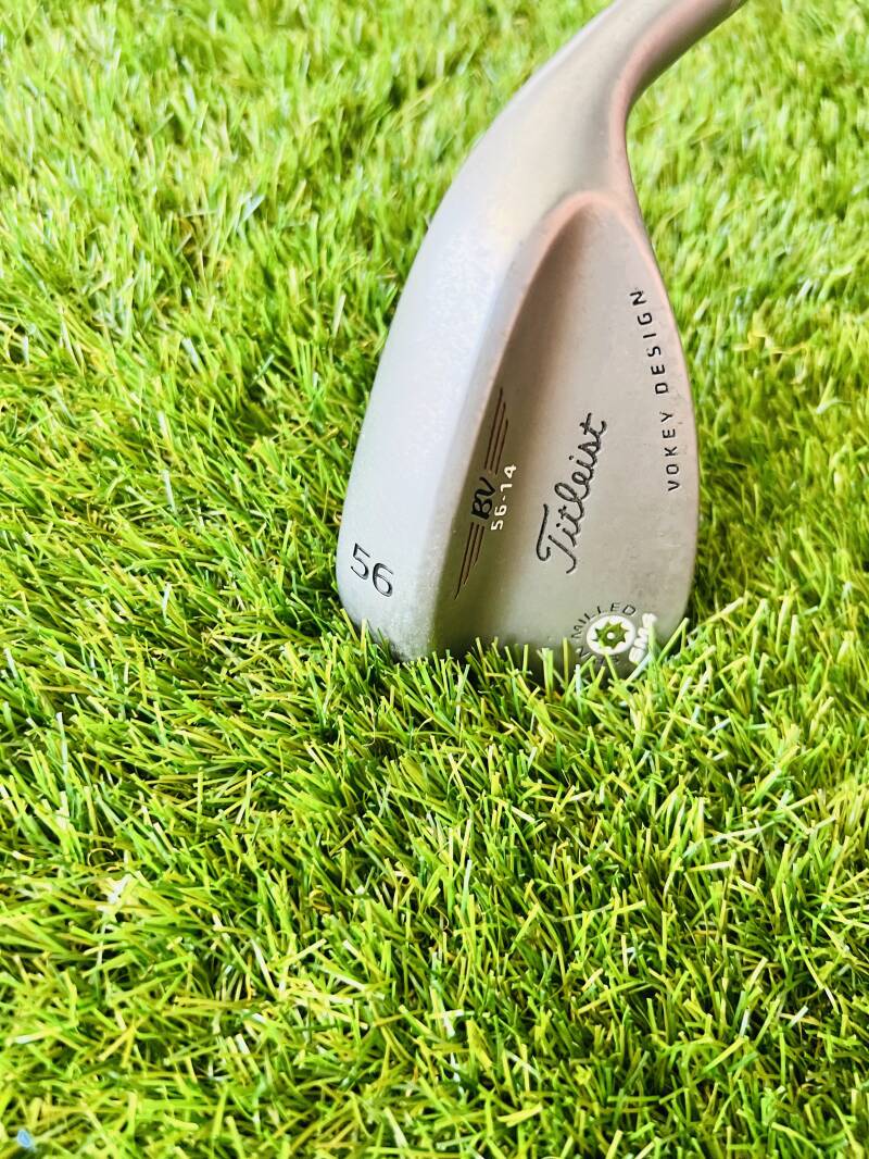 Titleist Vokey SM4 56* — 56