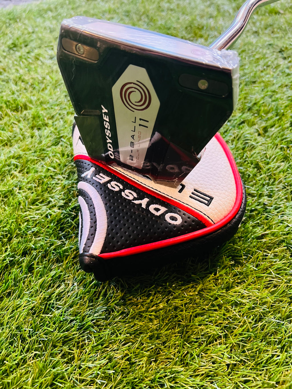 Odyssey 2 Ball Tour Lined 11 Putter