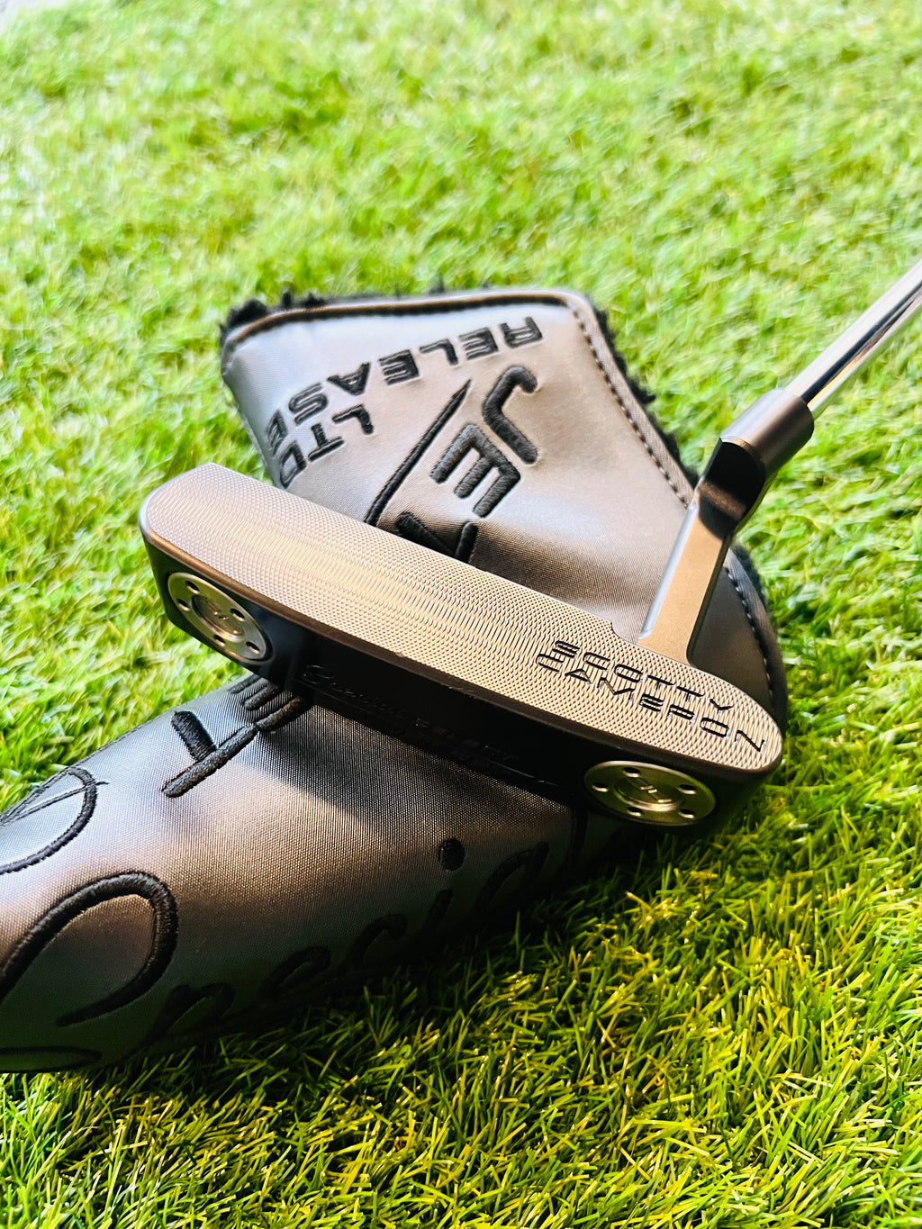 Scotty Cameron Special Select Jetset Black 