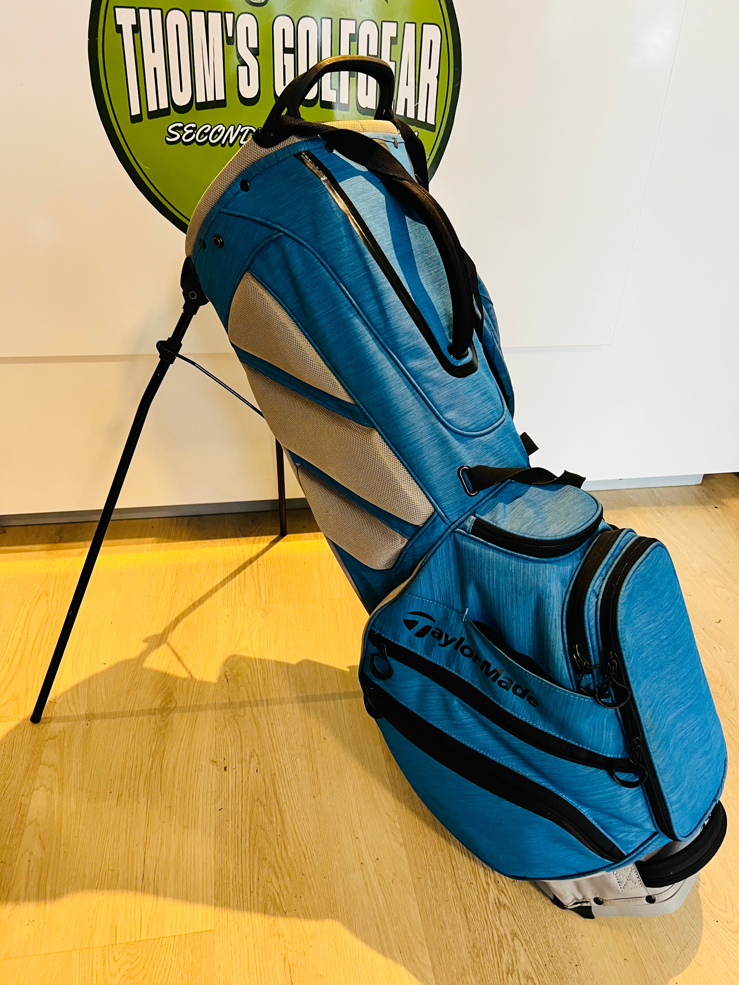 Zijaanzicht van de Taylormade FlexTech 