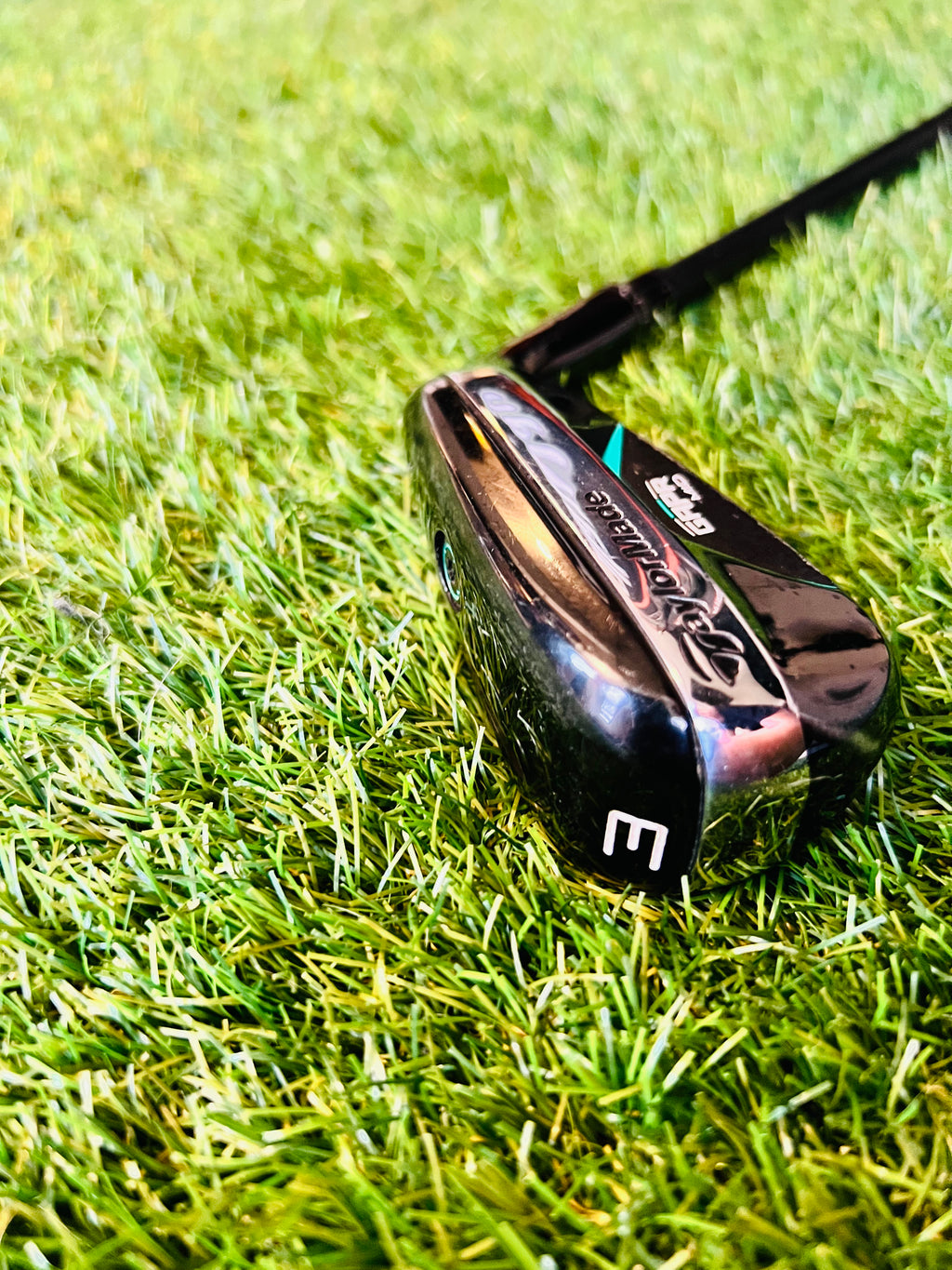 Close up van de Taylormade GAPR MID