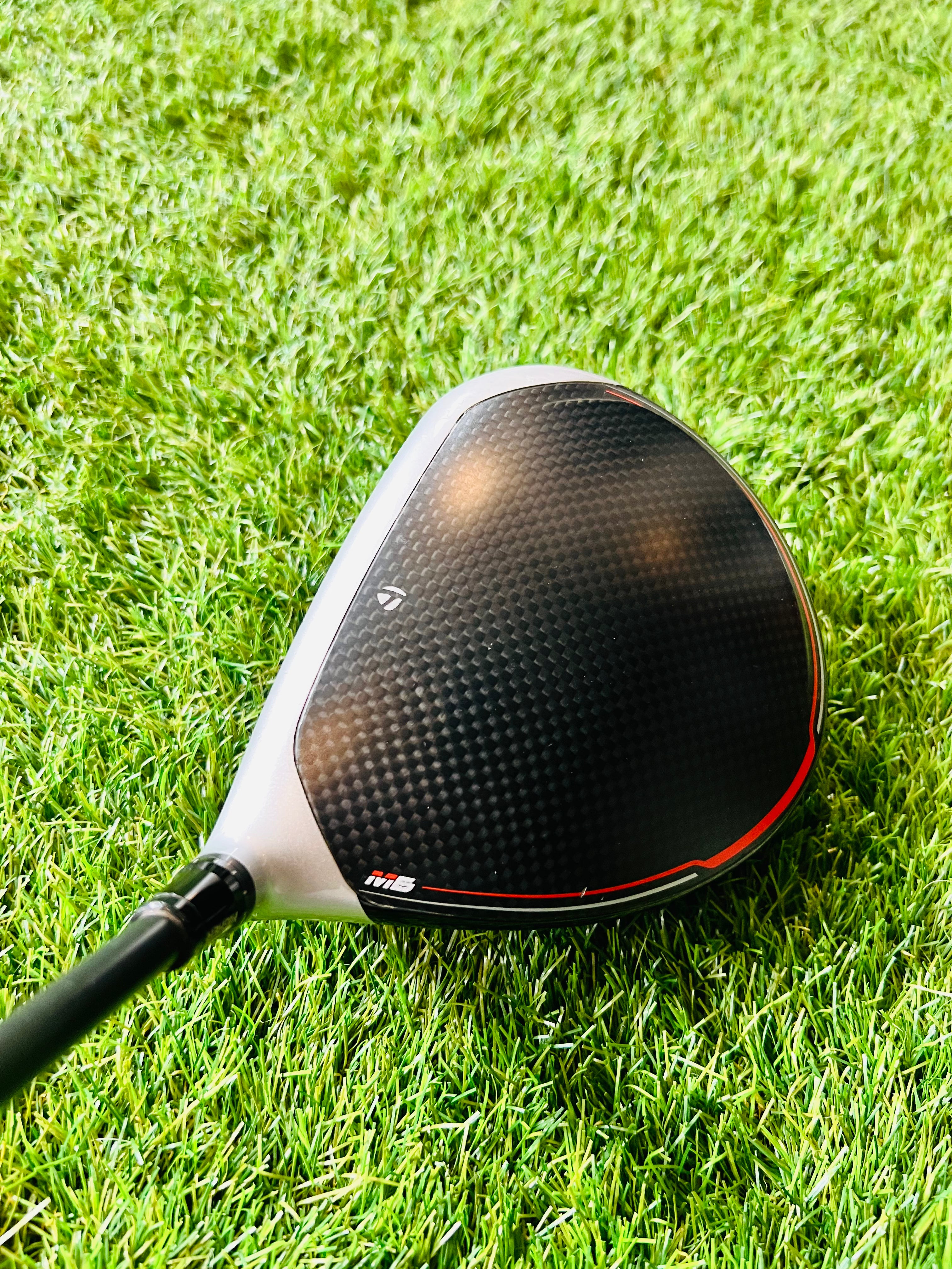 Bovenaanzicht van de Taylormade M6 driver