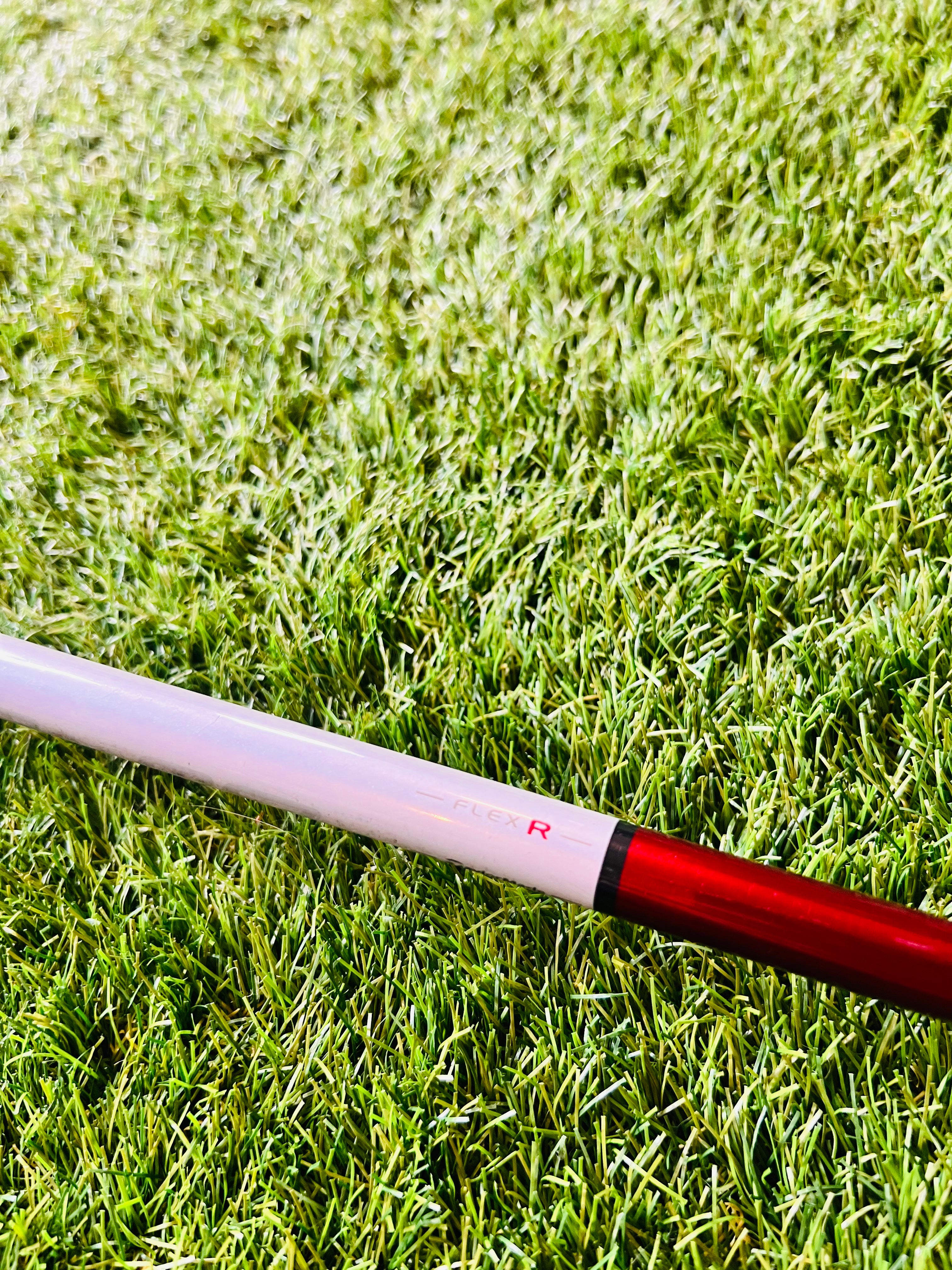 Regular Flex Shaft in Taylormade R9 Driver