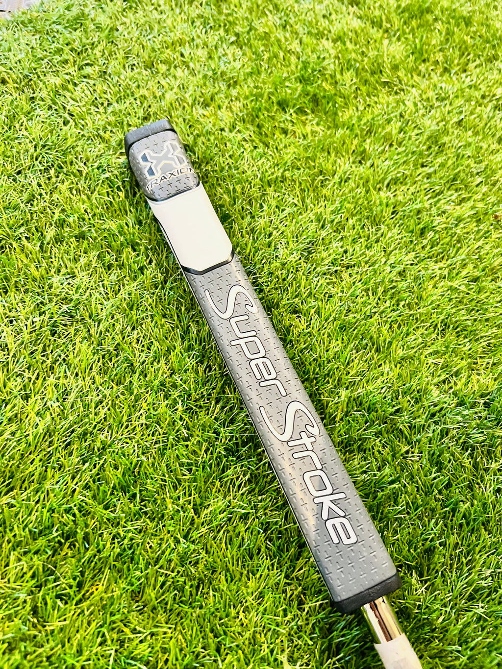 Gloednieuwe SuperStroke Grip op Taylormade Putter
