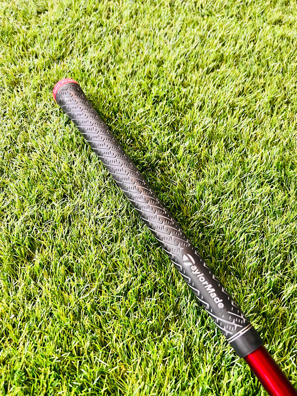 Originele Taylormade Grip op de Sim 2 MAx