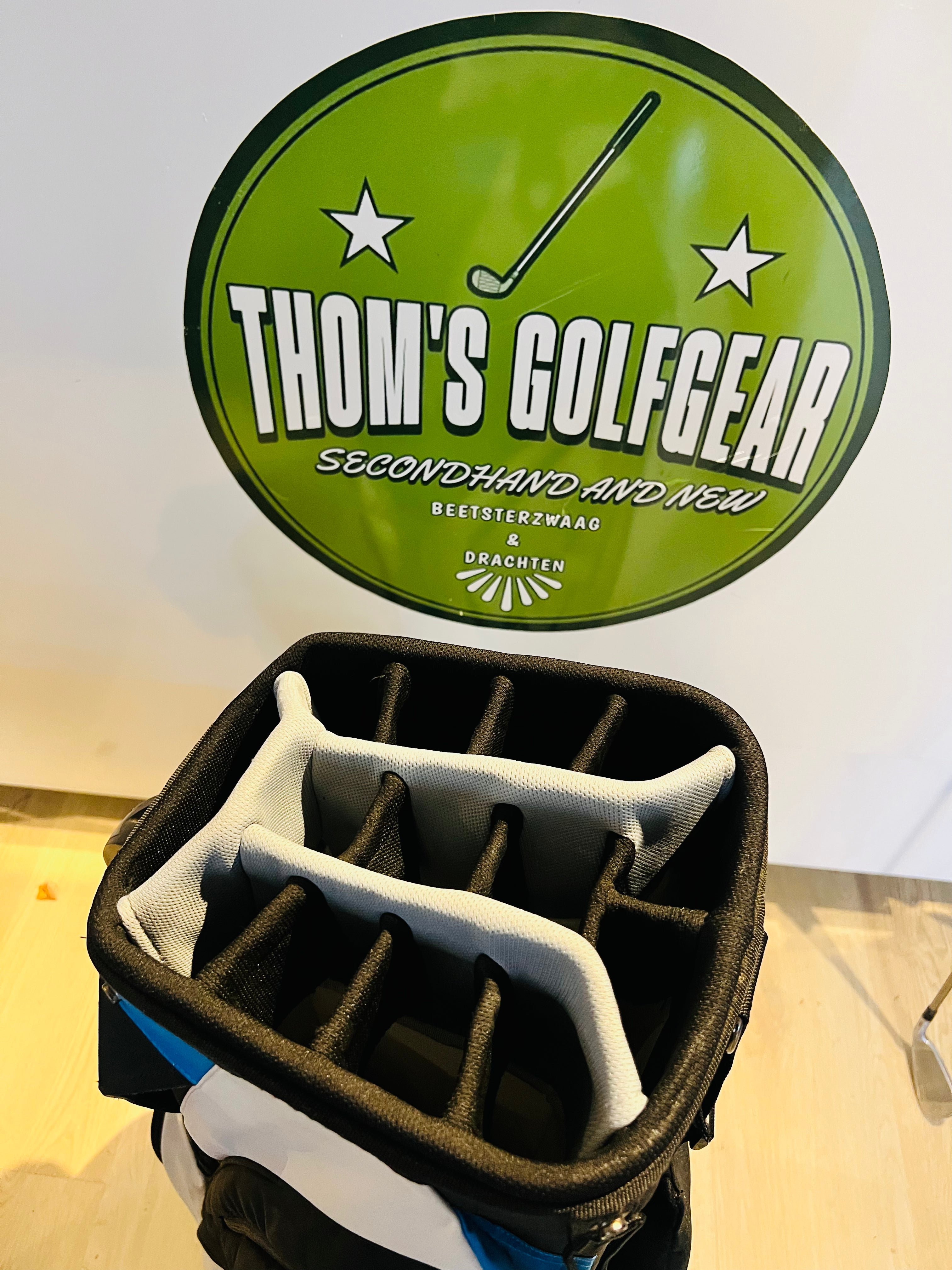 Bovenaanzicht van de Taylormade SLDR Cartbag