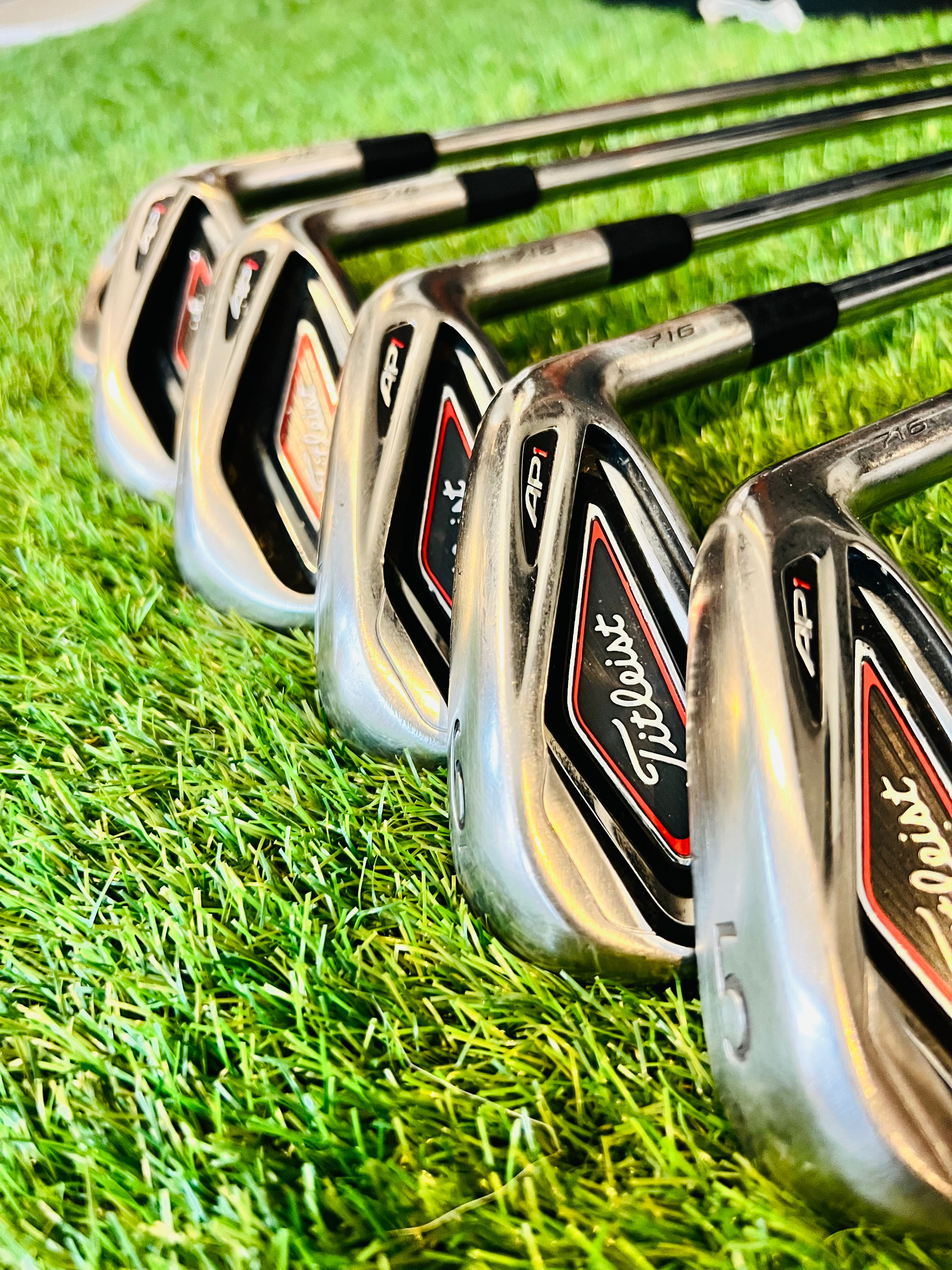 Close up van de Titleist AP1