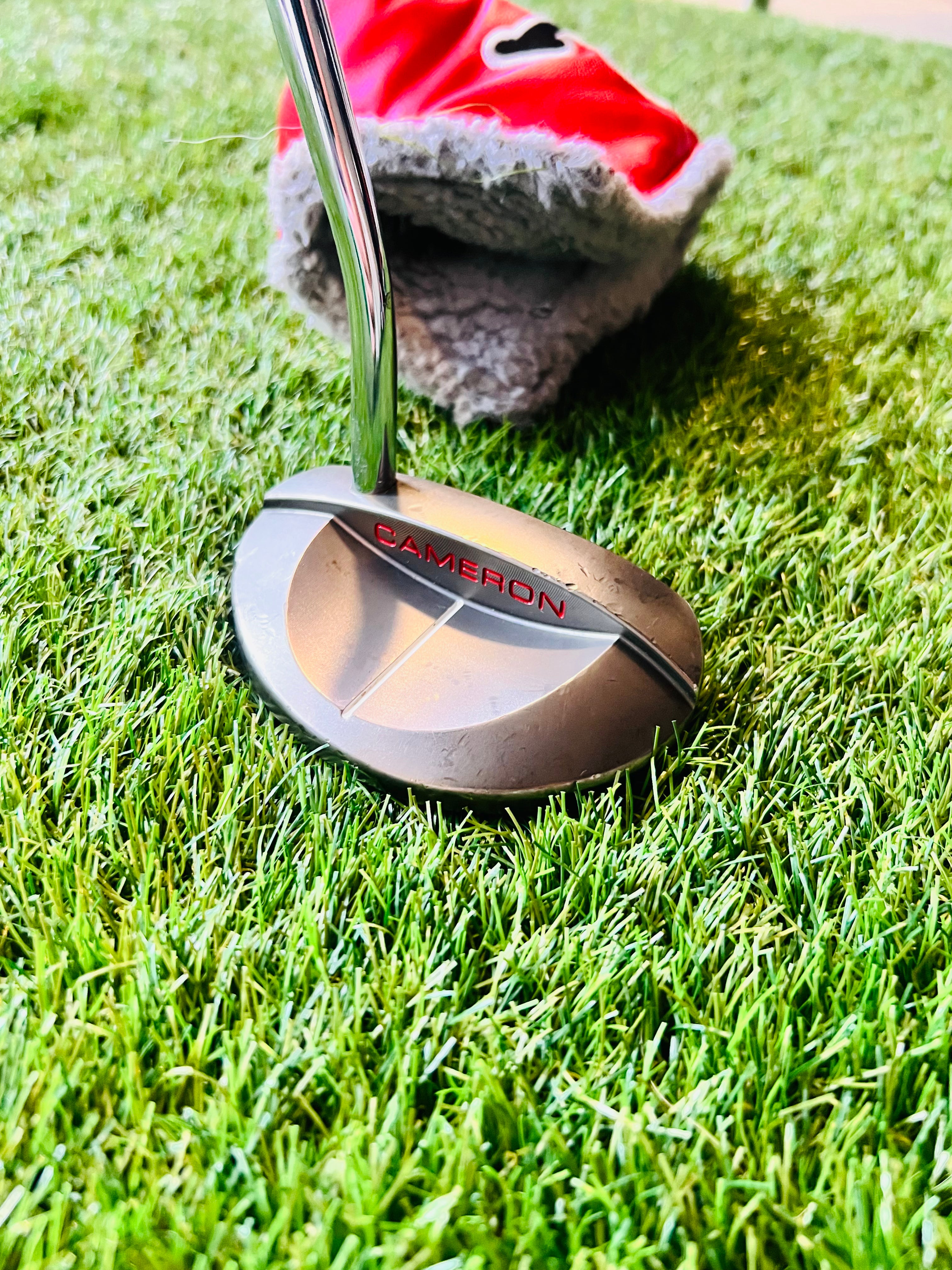 Bovenaanzicht van de Titleist Scotty Cameron Red X3