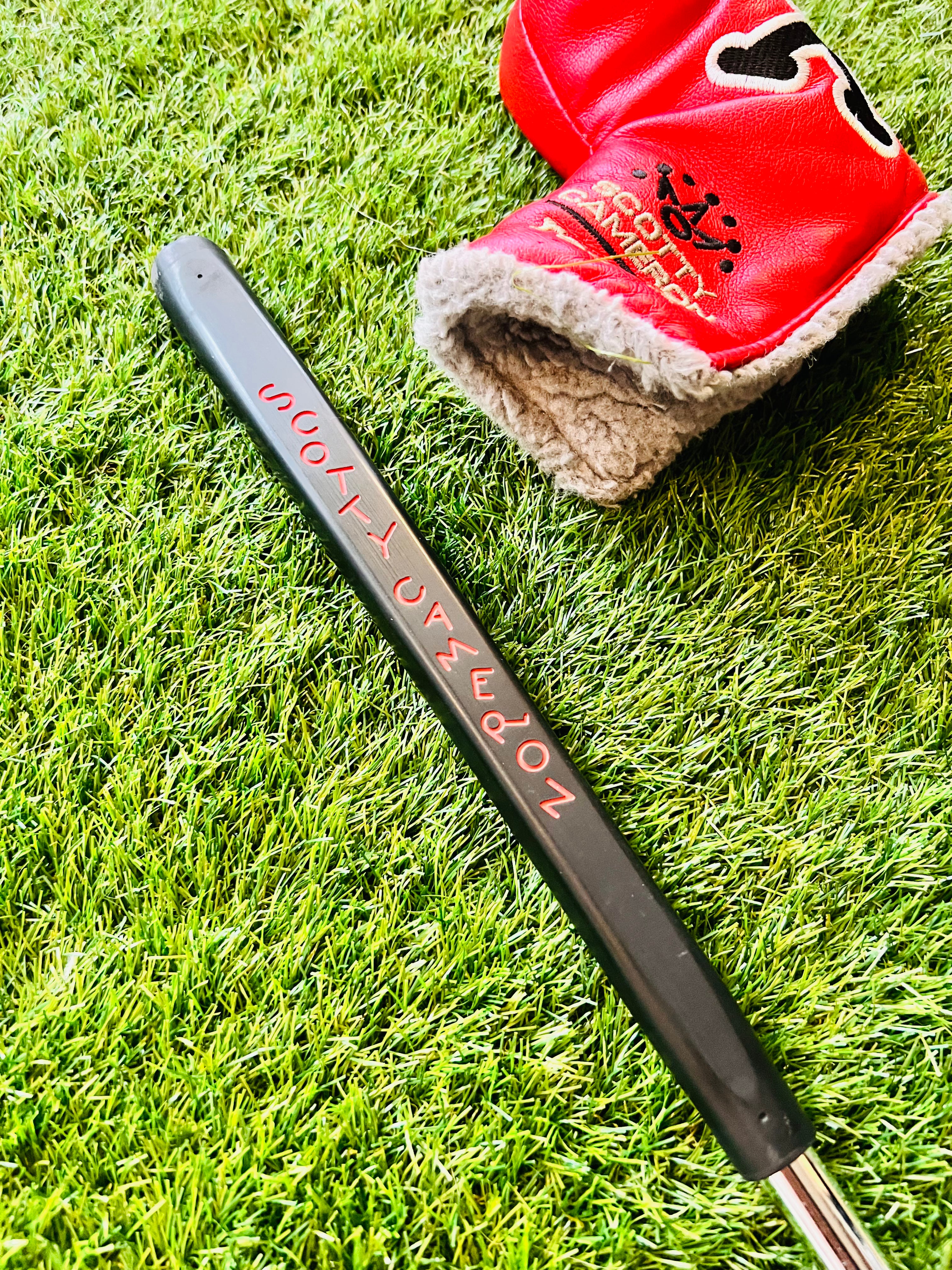Scotty Cameron RED X3 grip