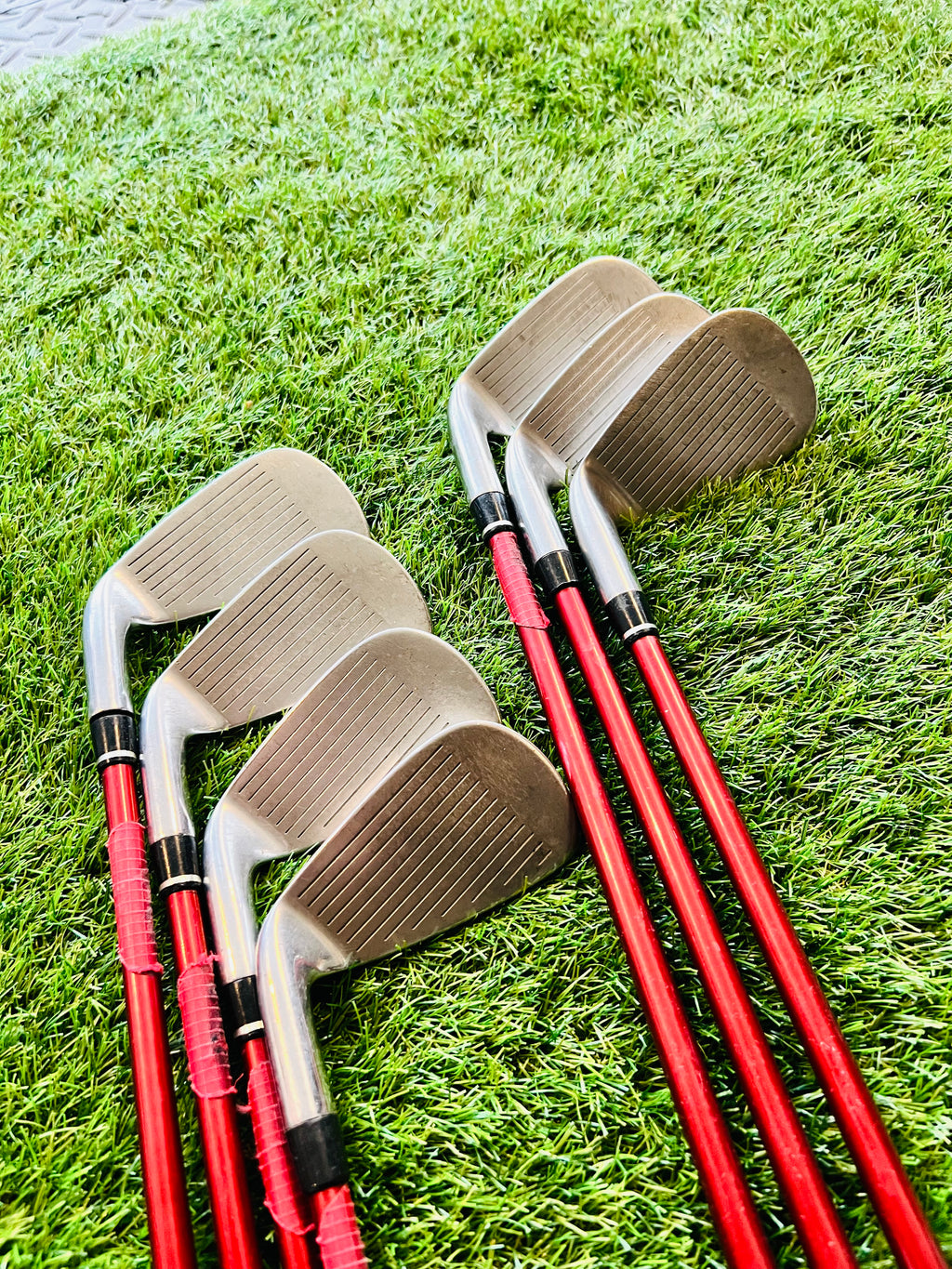 Clubfaces van de Wilson Staff Di11 ijzers
