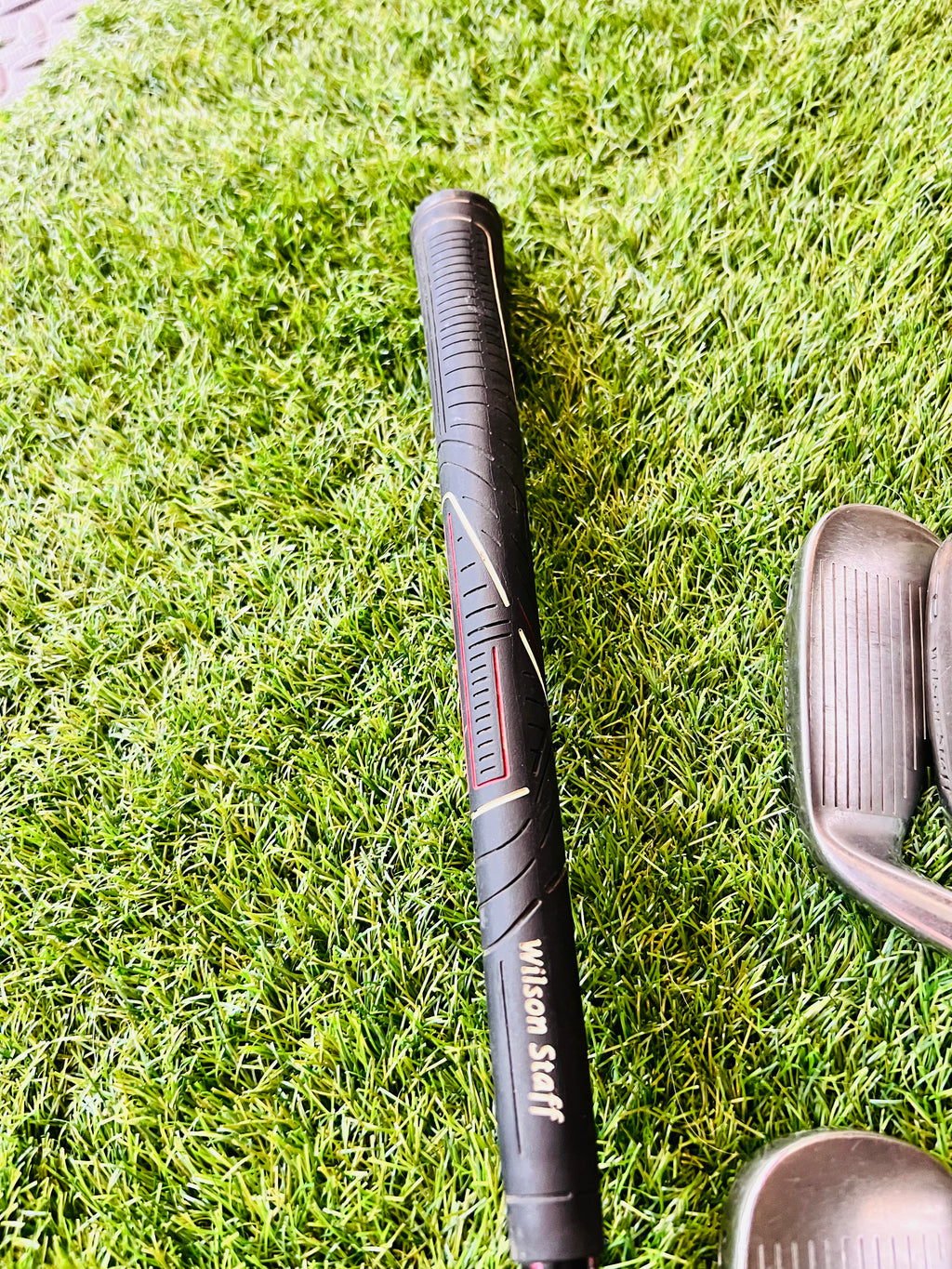 Originele grip op de Wilson Staff Di11 set ijzers